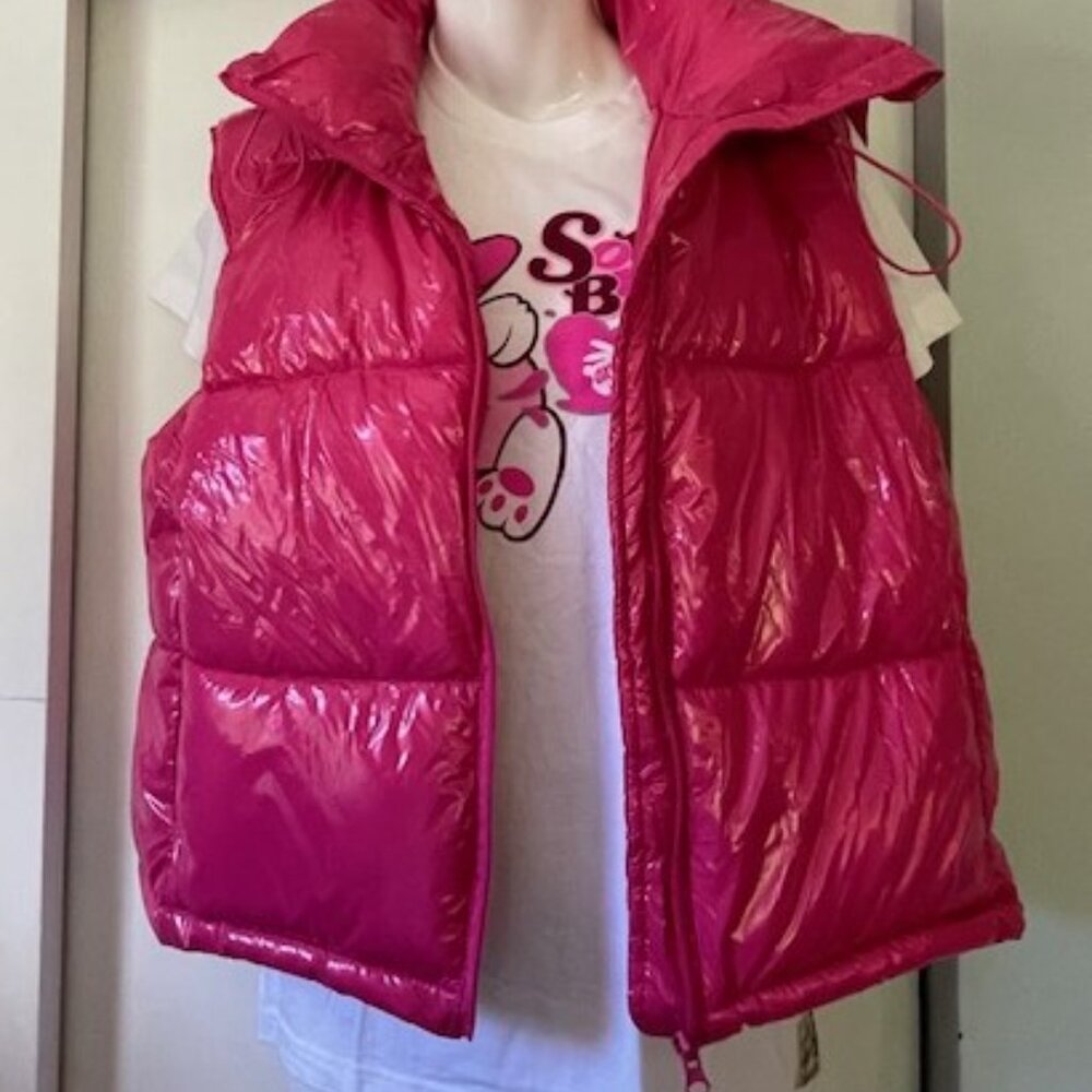 NWT hot pink puffy hooded vest, nylon, size L, Forever 21